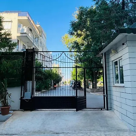 Palvan Apartment Hotel شقة